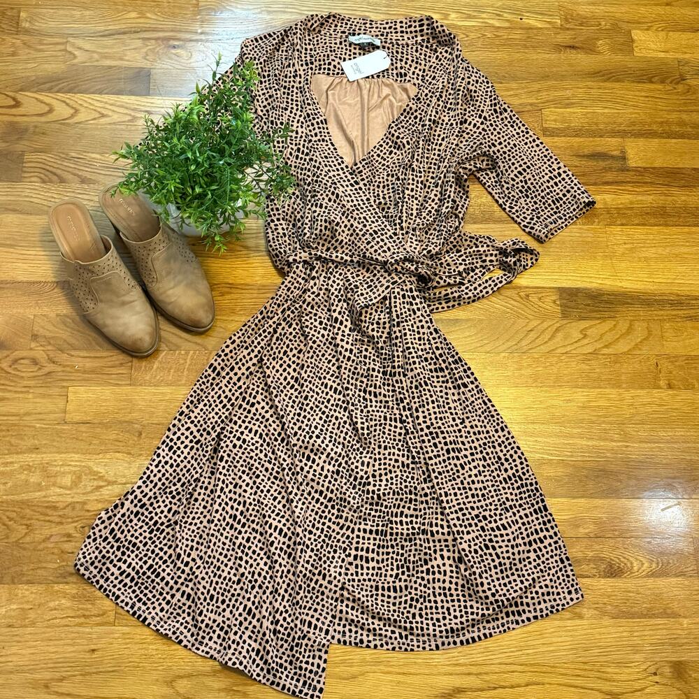 Angel Maternity Women’s XL Wrap Feeding Dress Tan Black Short Sleeve Midi Dress